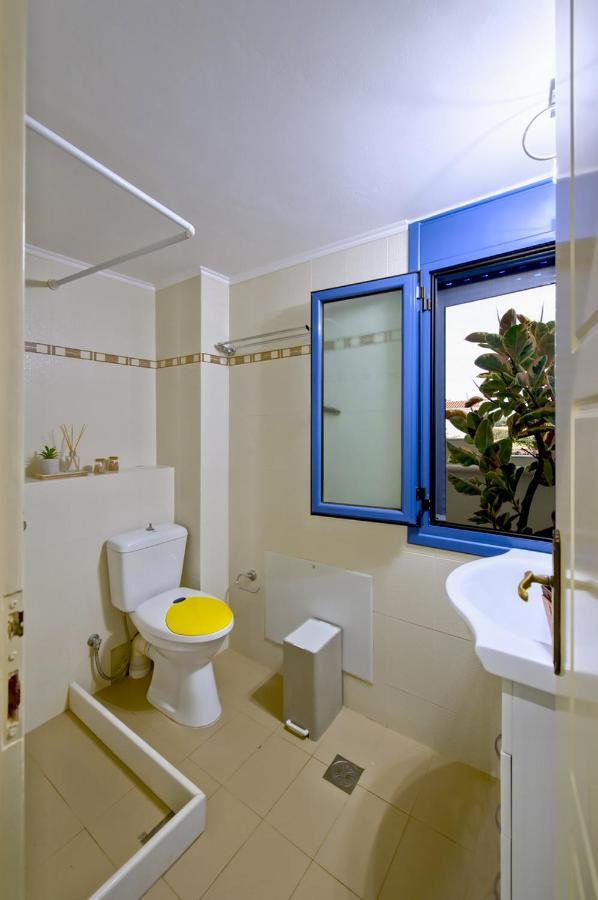 Seasight Living Apartment Plytra Exterior photo